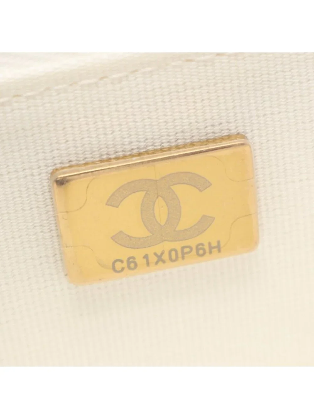 Chanel Shoulder Bag Quilted White Leather Chain Wallet